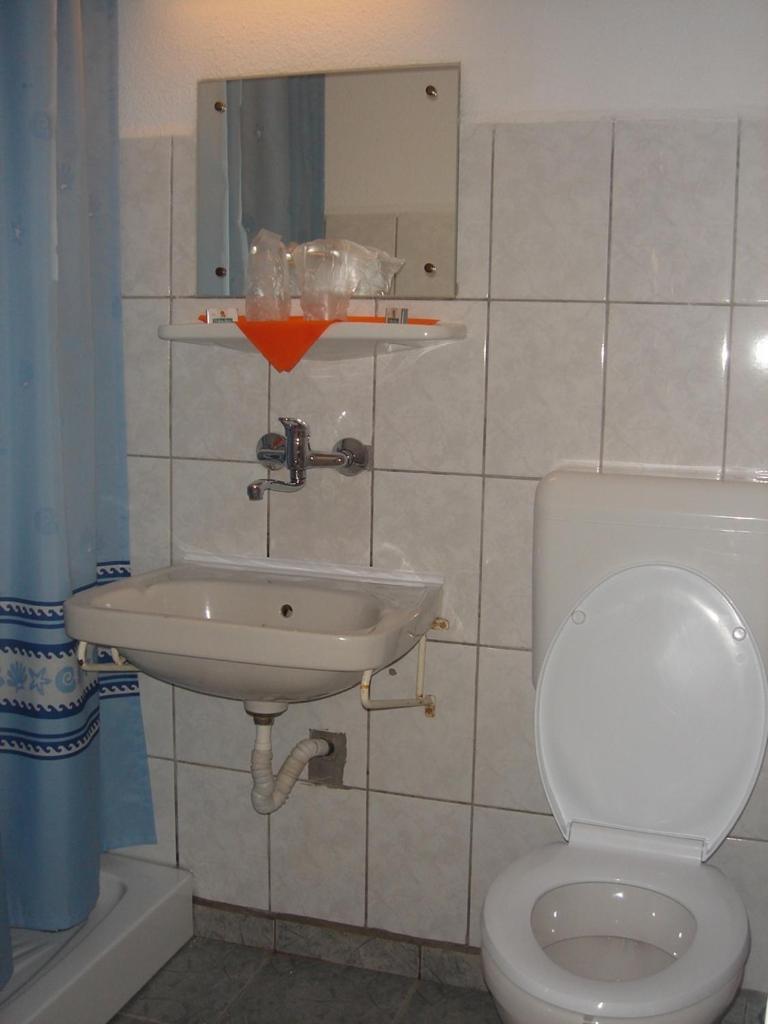 Motel Cristina ビカズ エクステリア 写真